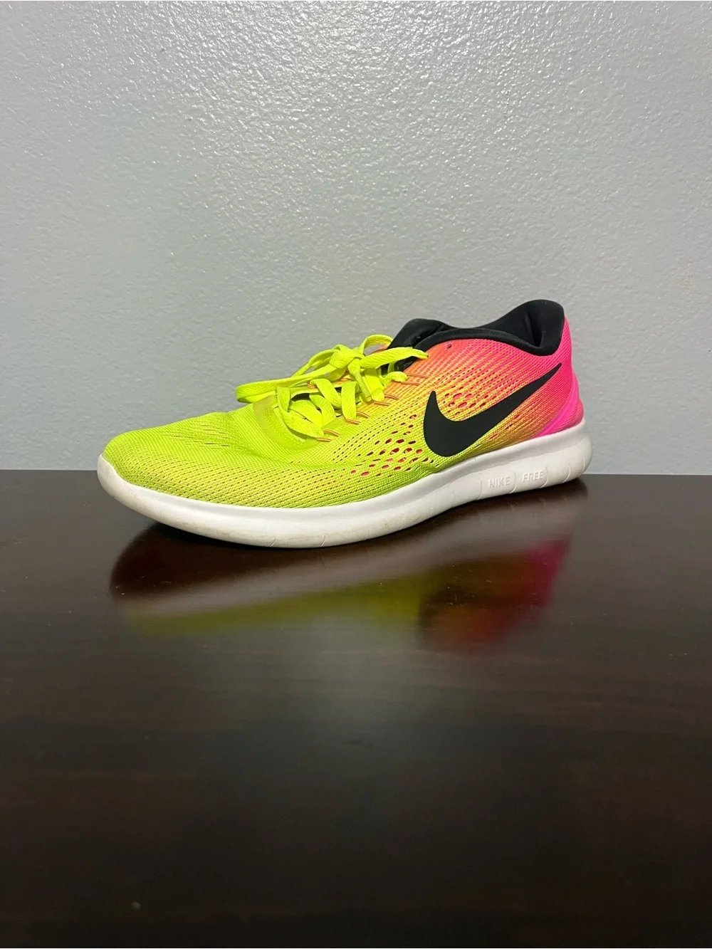 Nike Women’s Neon Yellow and Pink Gradient Running Sneakers